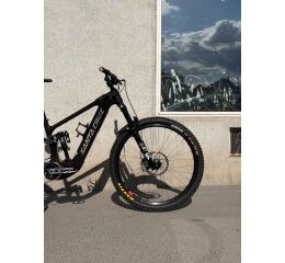 Enduro kolo Santa Cruz Bullit 4 CC MX 26 MD BLK GX AXS CH